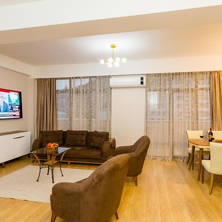 Central Comfort Place L Тбилиси Экстерьер фото