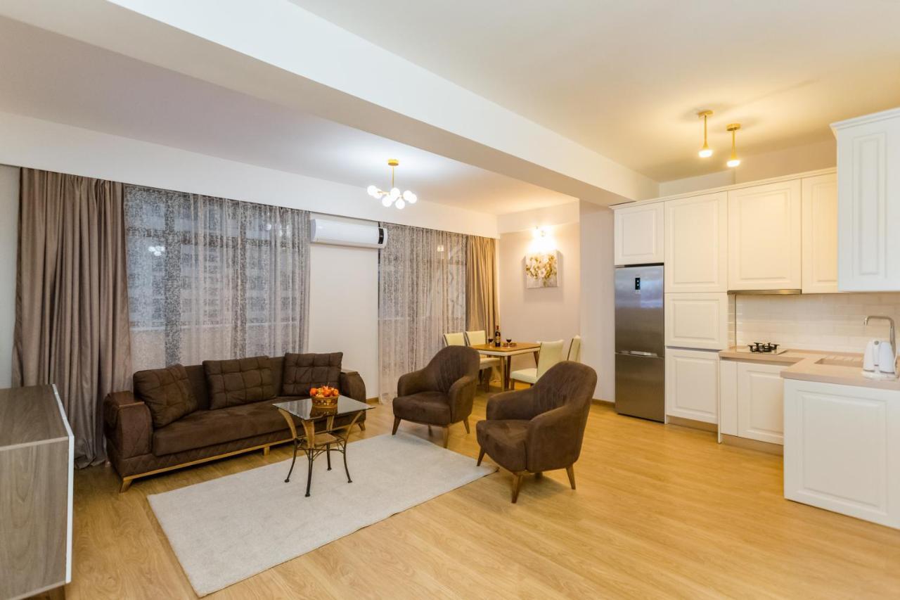Central Comfort Place L Тбилиси Экстерьер фото