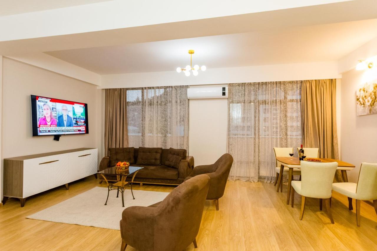 Central Comfort Place L Тбилиси Экстерьер фото