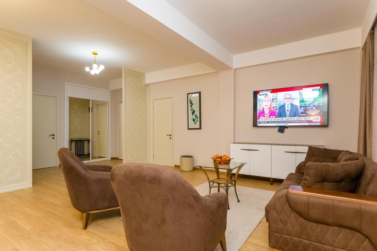 Central Comfort Place L Тбилиси Экстерьер фото